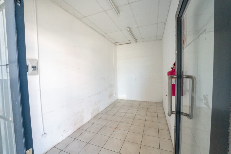 To Let Commercial Property for Rent in Kwazakhele Eastern Cape